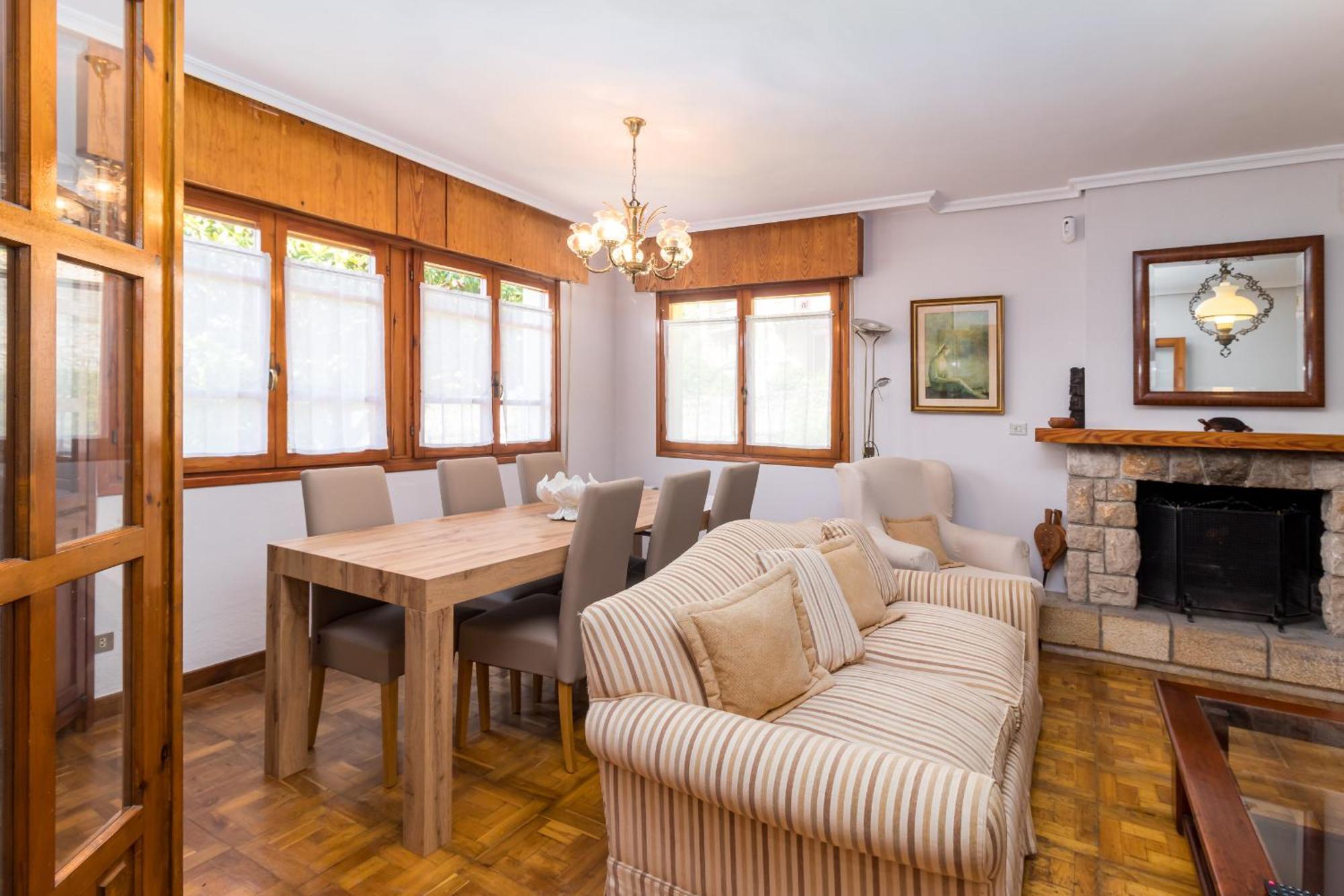 Casa Con Jardin Privado Orena Exteriér fotografie